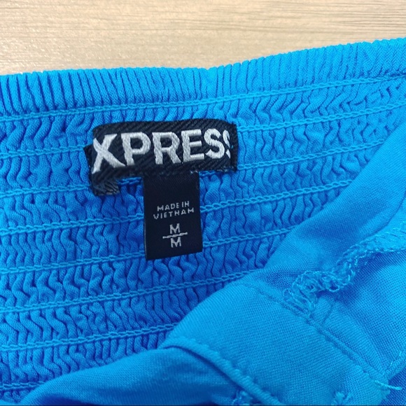 Express Dress - Picture 3 of 4